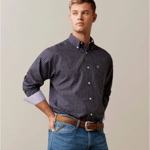 NWT Ariat fitted Western Shirt